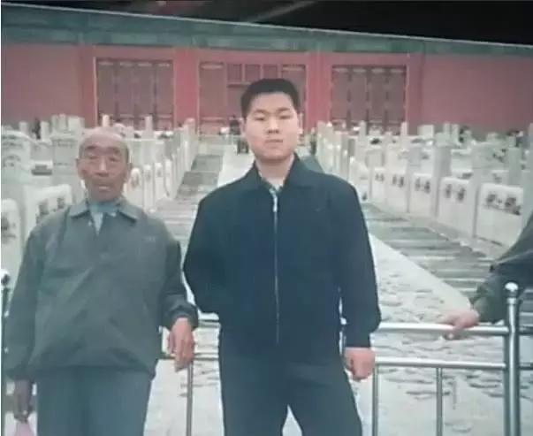 郭德纲说岳云鹏14年前最红,那一年岳云鹏14岁郭德纲26岁