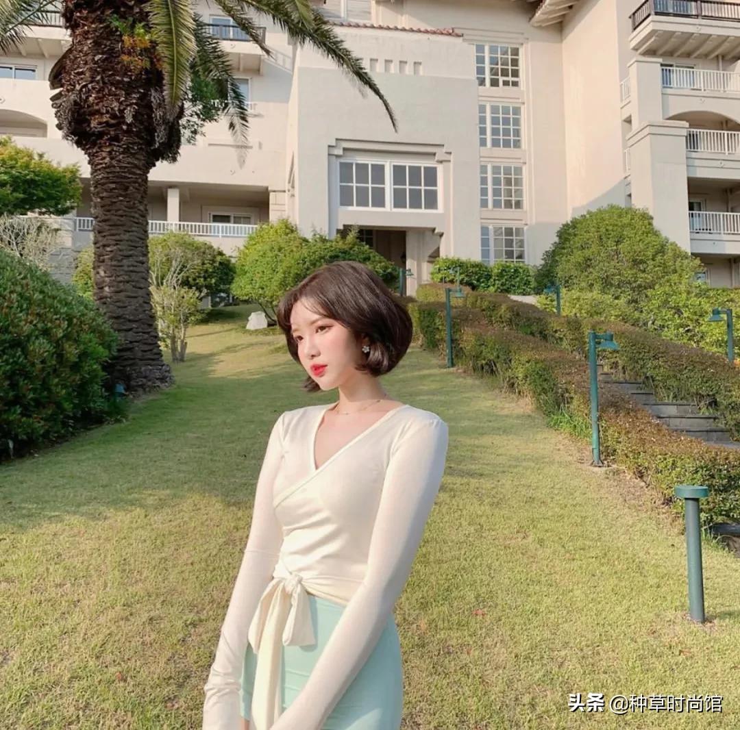 别再烫羊毛卷了！今夏“奶茶发”火了，超洋气