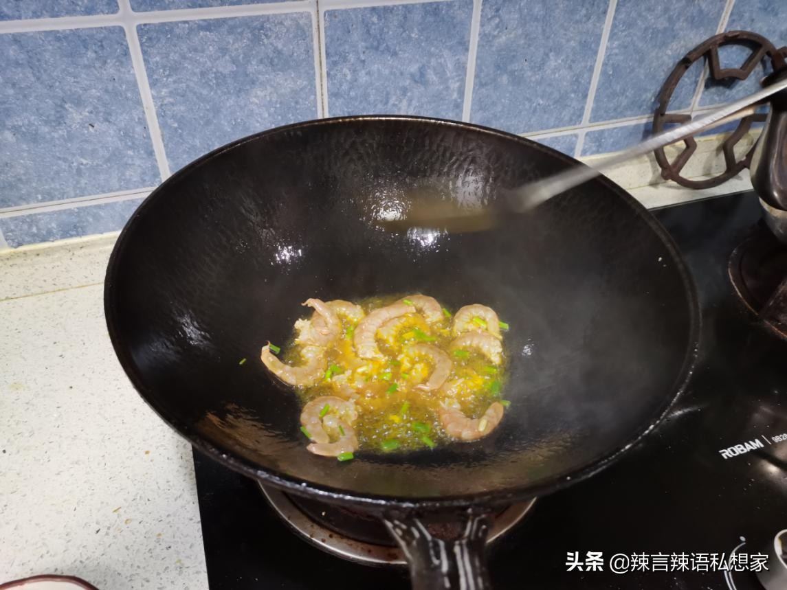 蒜香味虾扯蛋,虾扯蛋简单美味