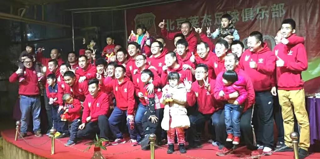 足球老将的故事简介,足球少年的故事