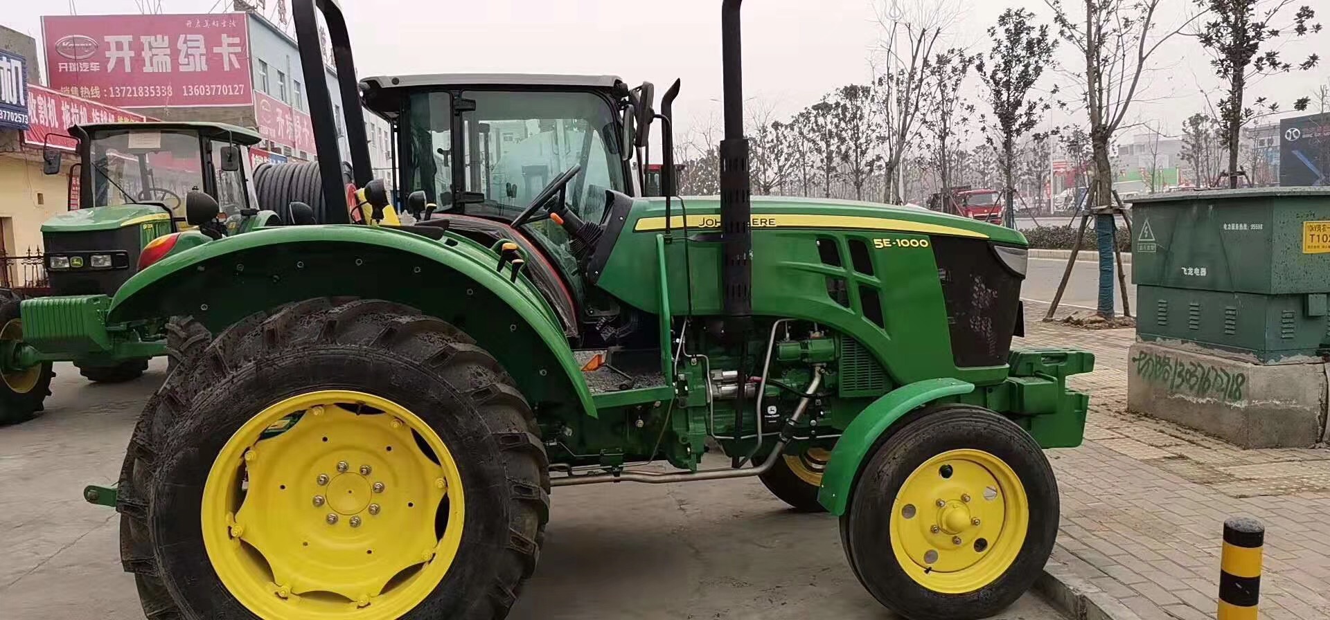 这台拖拉机值不值49万,为什么万年红拖拉机那么便宜