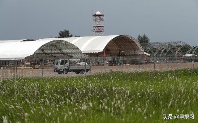 机器人、机器犬、远程陪聊新加坡六天建成高科技社区隔离设施