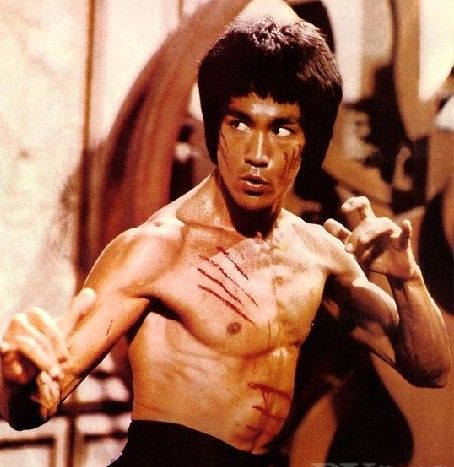 拳怕少壮，棍怕老狼，今天从达摩面壁开始科普传武养生那点事