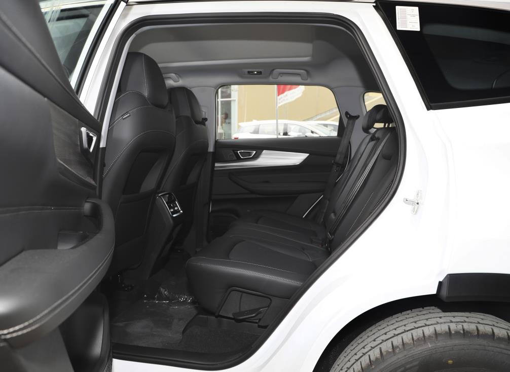 兼顾日常代步和自驾游选哪款车,省油耐用开着舒服的车推荐