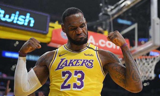 为什么nba球员都穿紧身球衣,nba球员球衣里穿的紧身衣叫什么