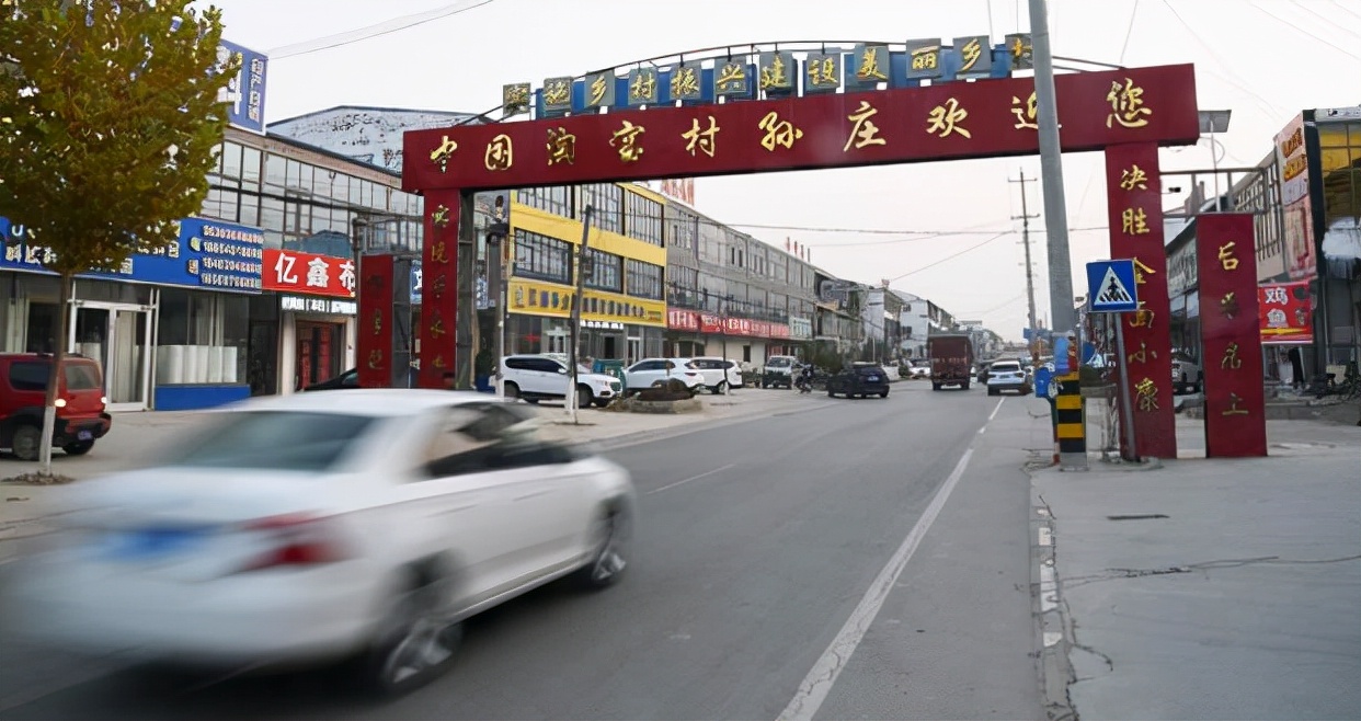 穿50件汉服是什么体验,在香港穿汉服惊艳全场