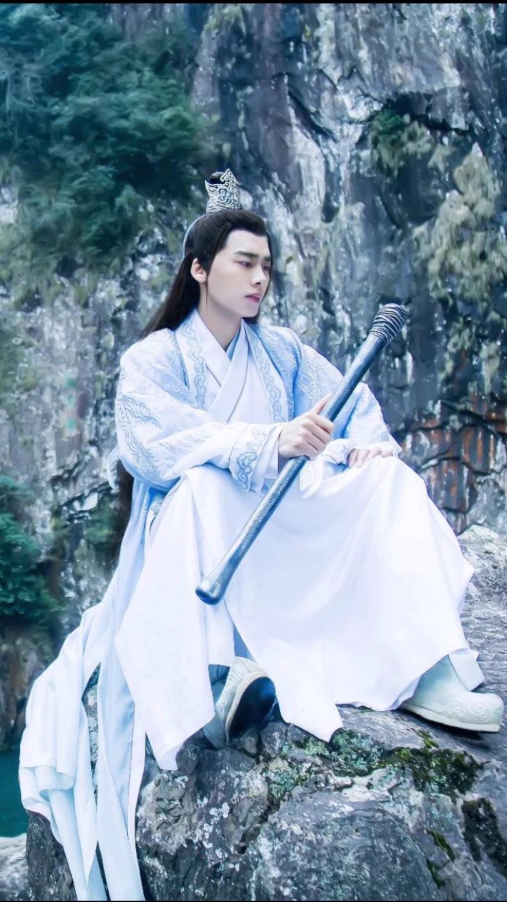 朱一龙为演叛逆者瘦了多少斤,朱一龙瘦脱相