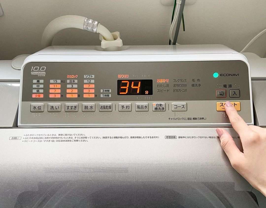 日式主妇衣柜收纳技巧图片大全,衣柜里当季穿的衣服整理收纳技巧