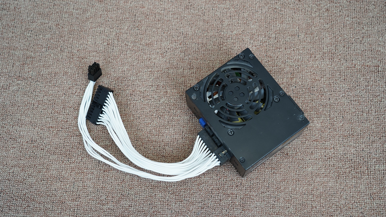 等等*党**的胜利？用5700G打造的暗黑二重制版ITX主机分享