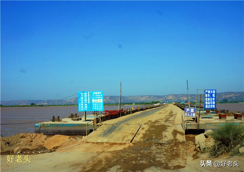 床车自驾游吃住在车上,床车自驾吃住