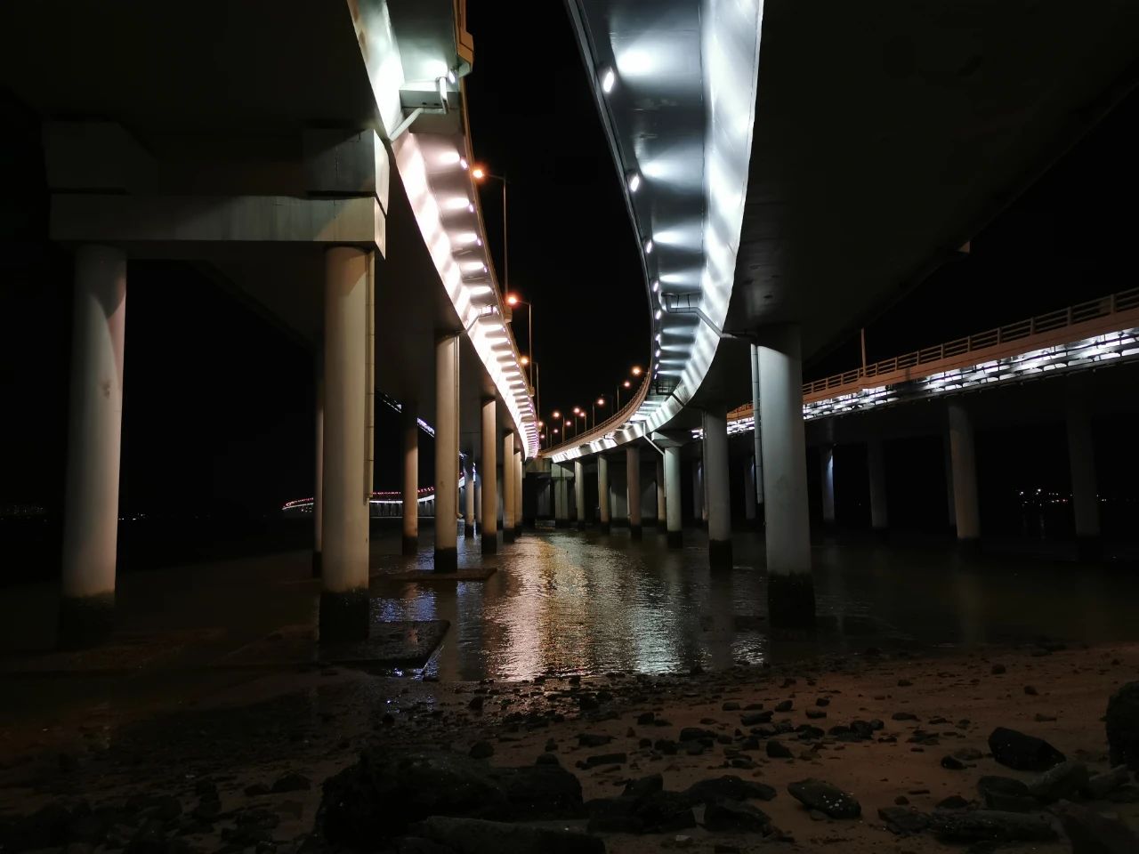 二手值得入手的华为,二手华为p30曲面屏256g