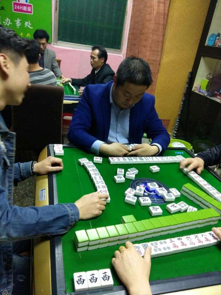 城区大街小巷麻将馆,麻将馆打麻将真实骗局