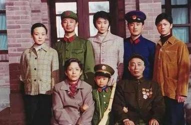 孙海英42岁娶3婚妻子吕丽萍,带继子如亲儿子,今64岁生活很幸福