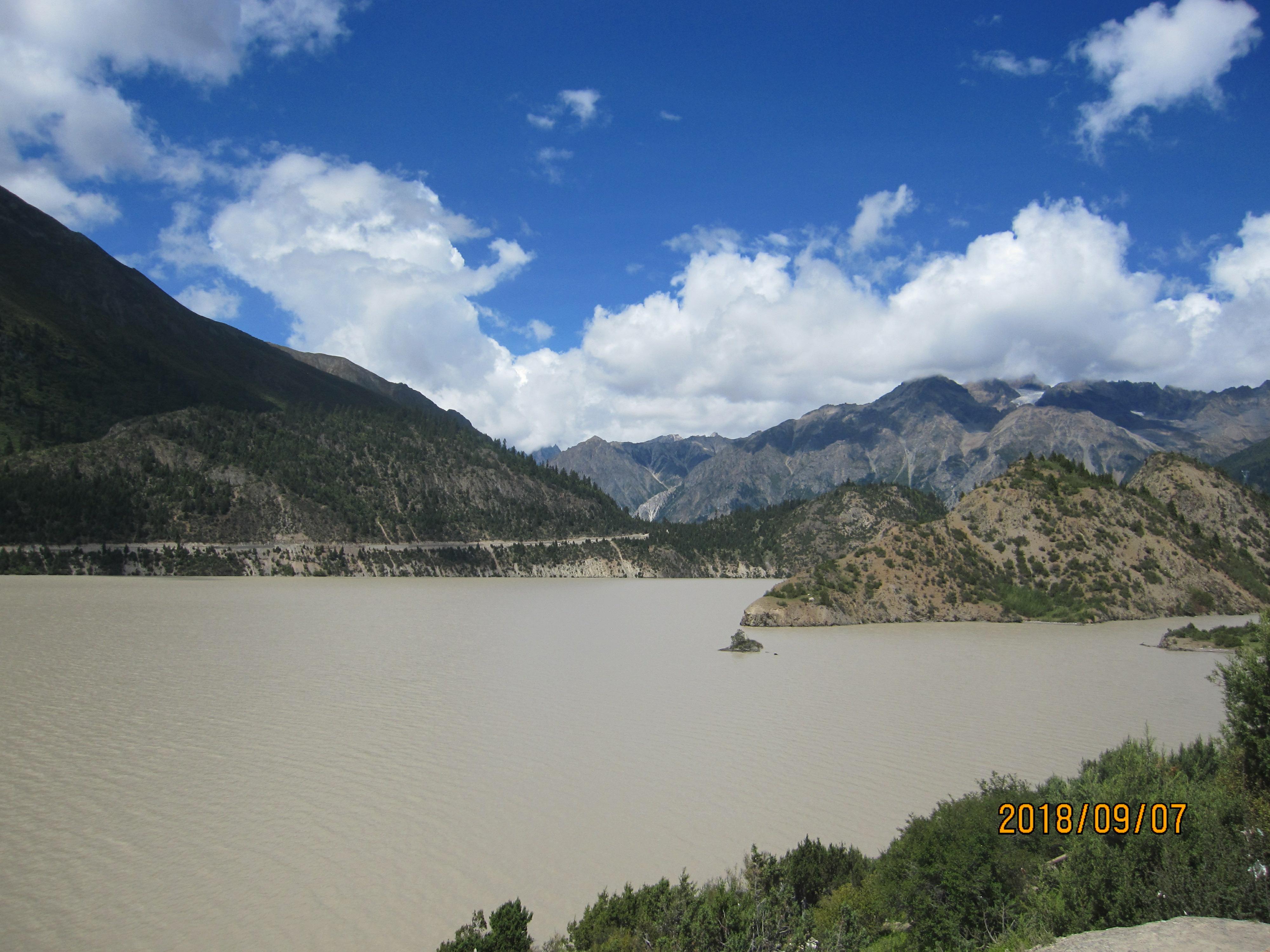 西藏第八天雪山下的然乌湖,从安徽到来西藏古冰川旅游攻略