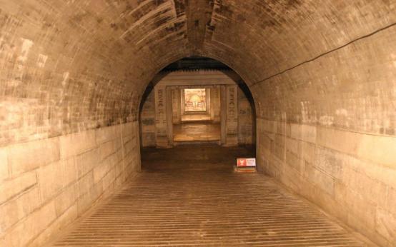 皇后下葬时为什么要堵住肛门？医生告诉我们真相，并非是封建迷信