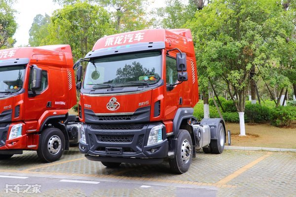 东风天龙4x2港口牵引车,目前最便宜4x2港口牵引车