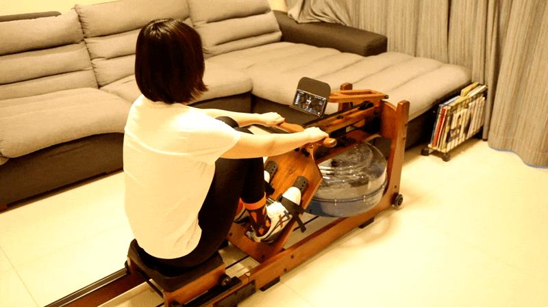 划船机30分钟燃脂训练方法,水阻划船机初学者应该怎么选择