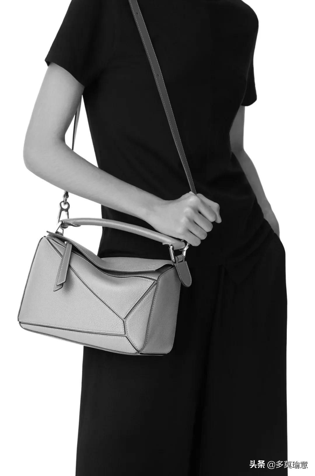 loewe中古店,罗意威包包puzzle保值吗