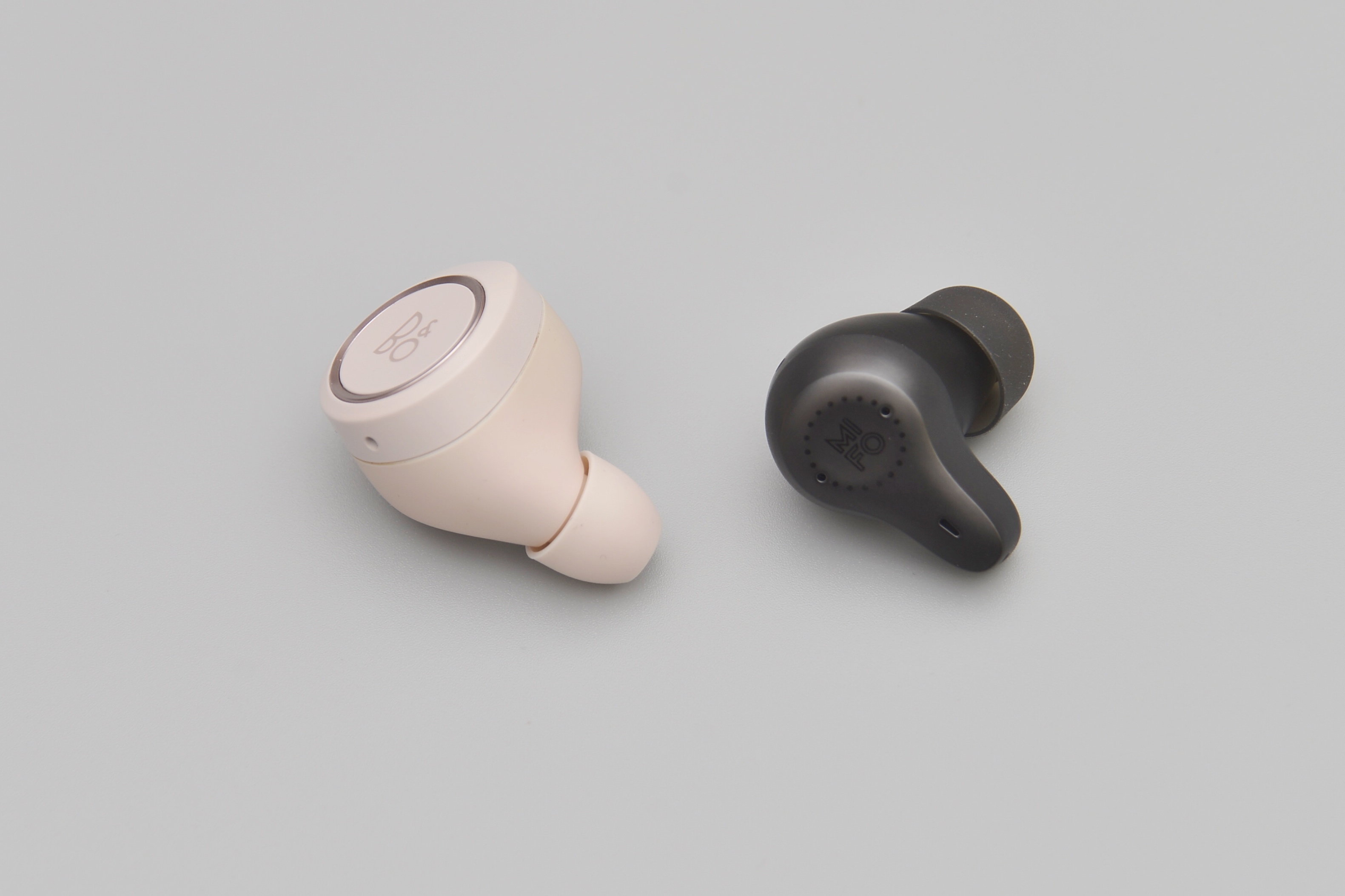 抗30km/h风噪是亮点，日常使用无压力。体验mifoO7蓝牙耳机