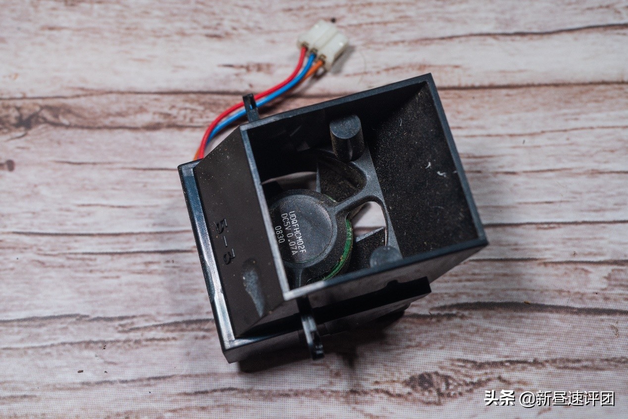 翻新修复DreamCast游戏机：好端端的产品，差点让公司倒闭