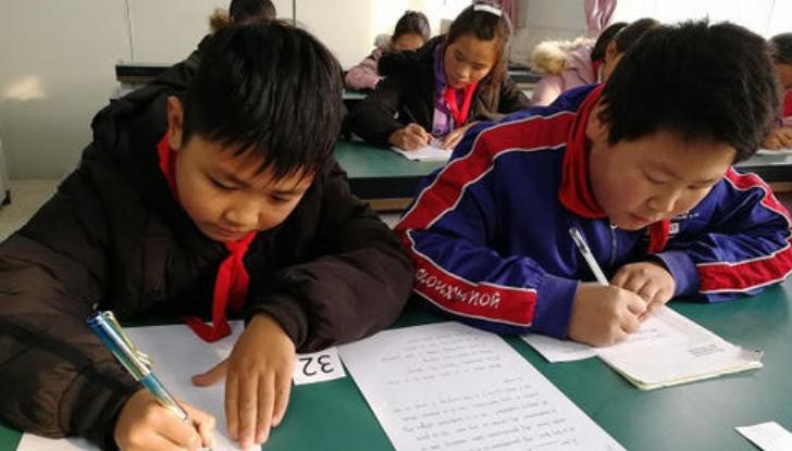 为求创意,父母为学生起名“鱼鱻䲜”,各科老师表示头疼