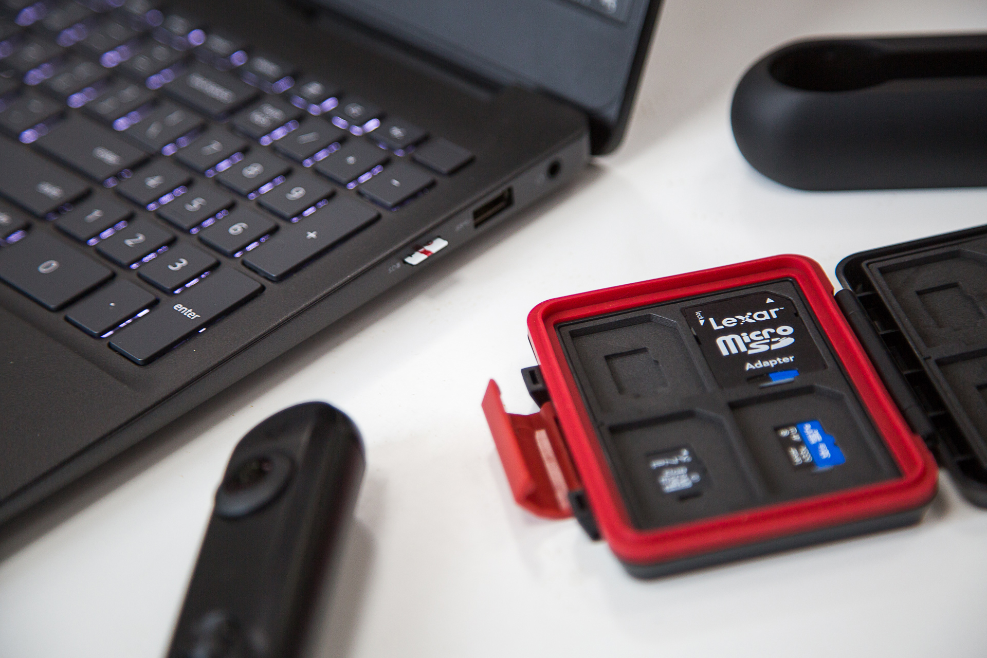 戴尔笔记本灵越700015评测,轻薄本dell灵越续航一般多久