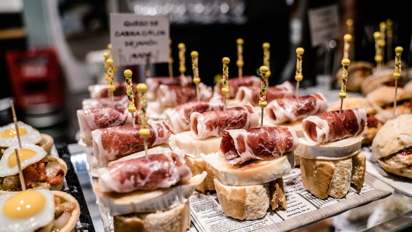 马德里皇宫全景,马德里太阳门广场英格列斯