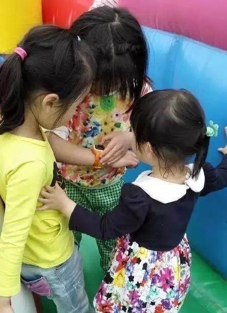 小天才手表为啥比华为小米贵,小天才跟华为手表一模一样的手表