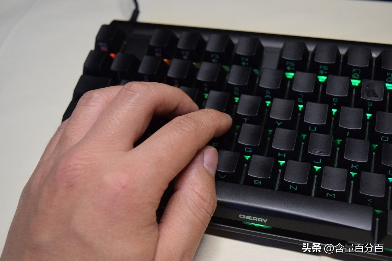 cherry樱桃mx10.0和8.0怎么选择,cherry樱桃mx8.2银轴