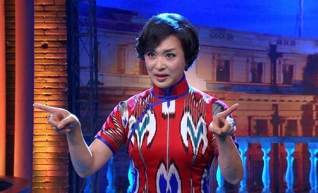 奔五的姐姐,奔五女性穿大衣怎么穿时尚又简约