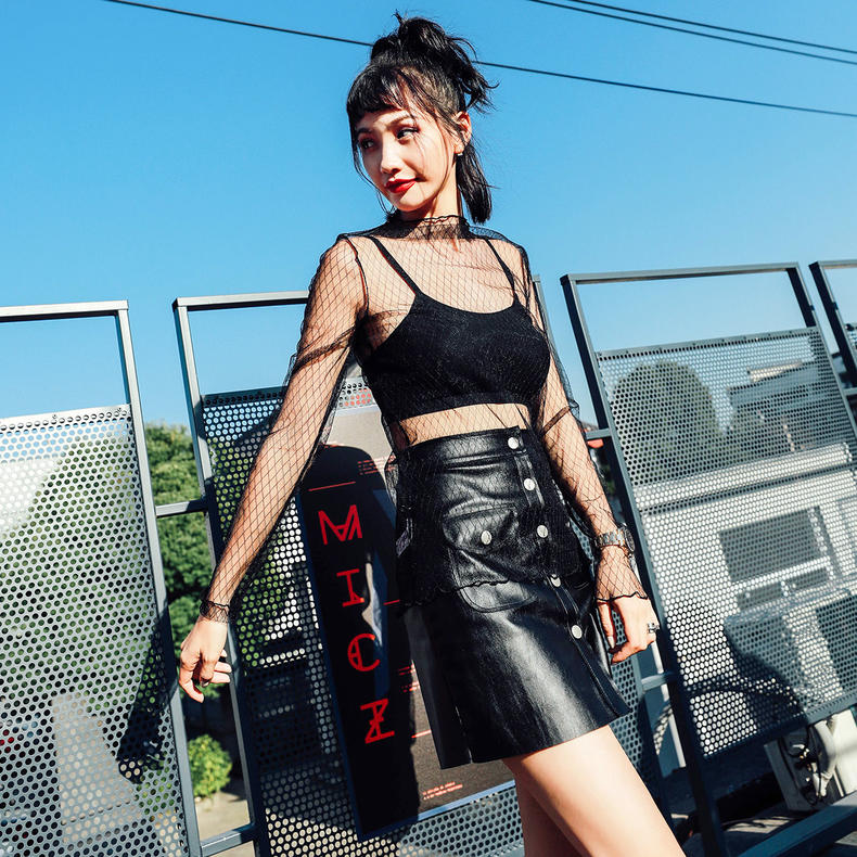 今年流行这么洋气的打底衫，太女神了！