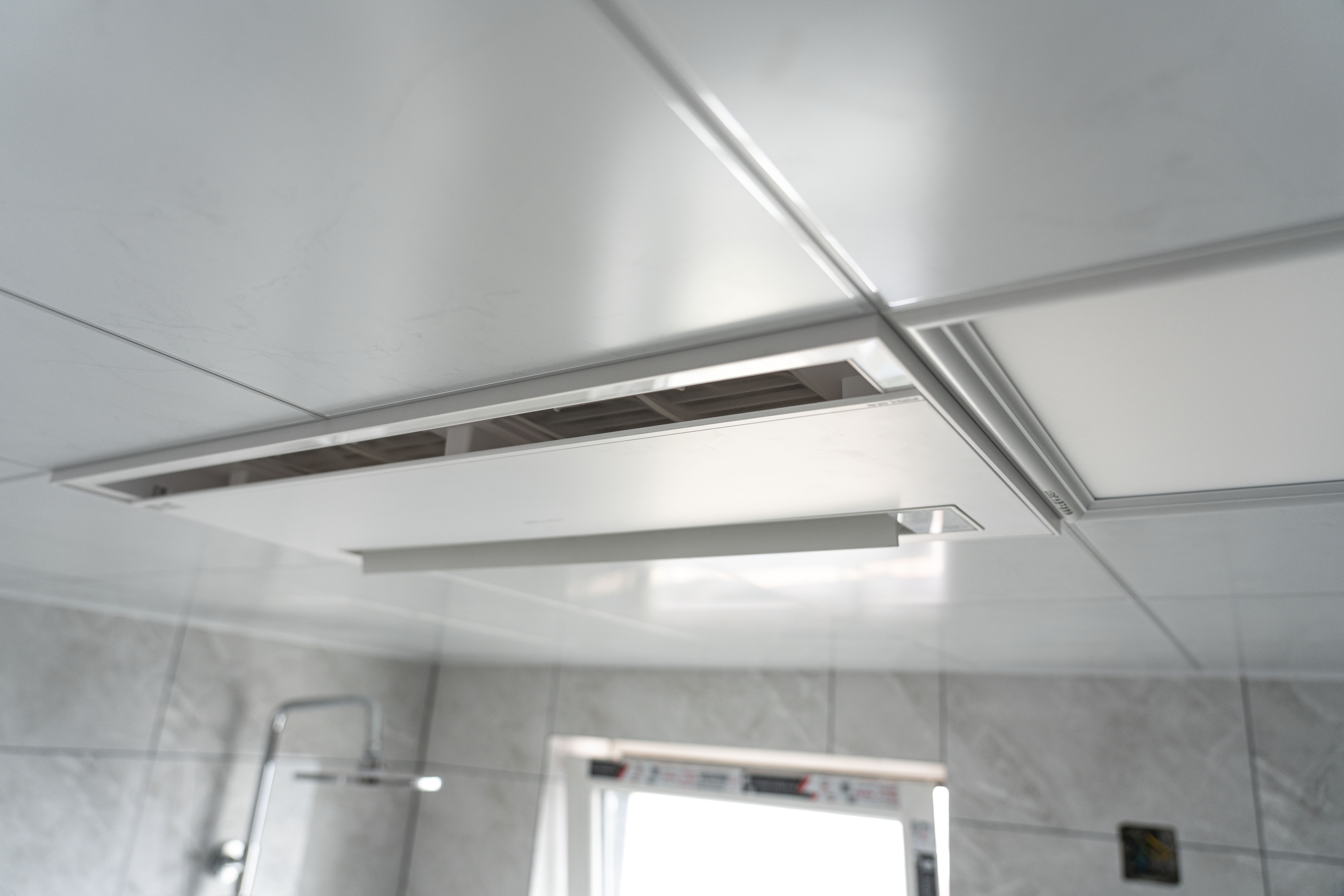 性价比风暖浴霸测评,美尔凯特和奥普风暖浴霸哪个好