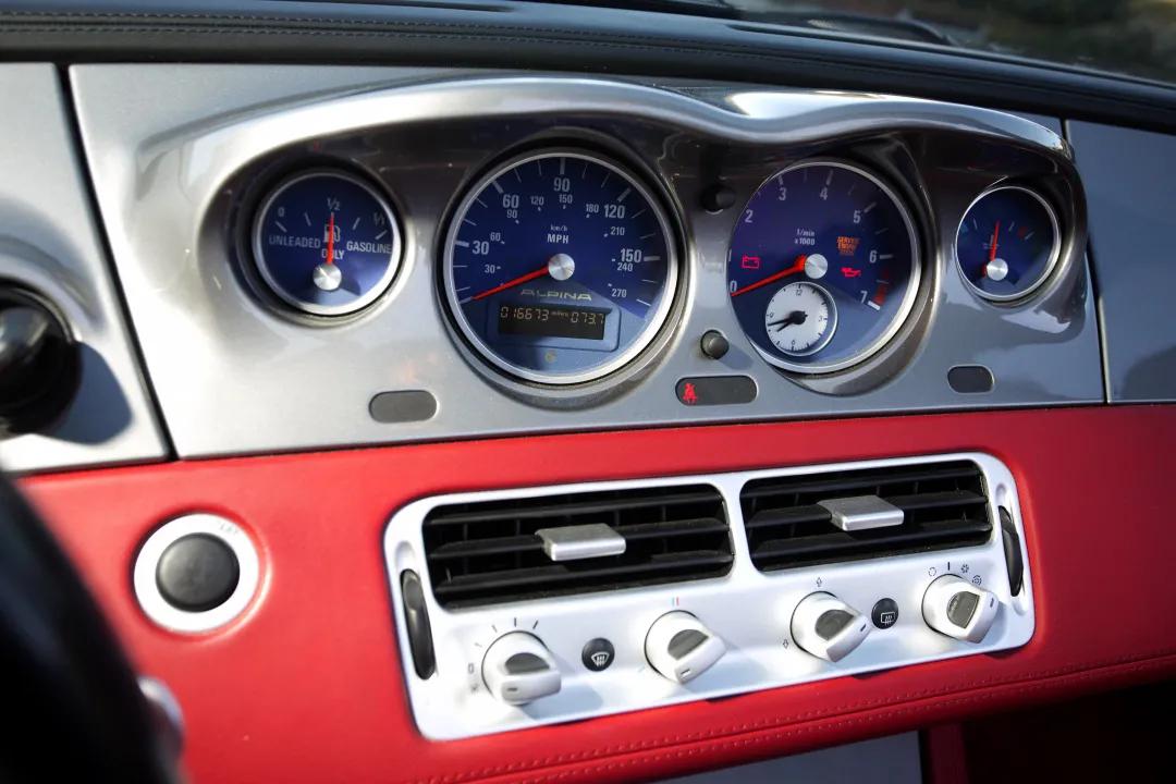 宝马z82020款,宝马z8哪一年的