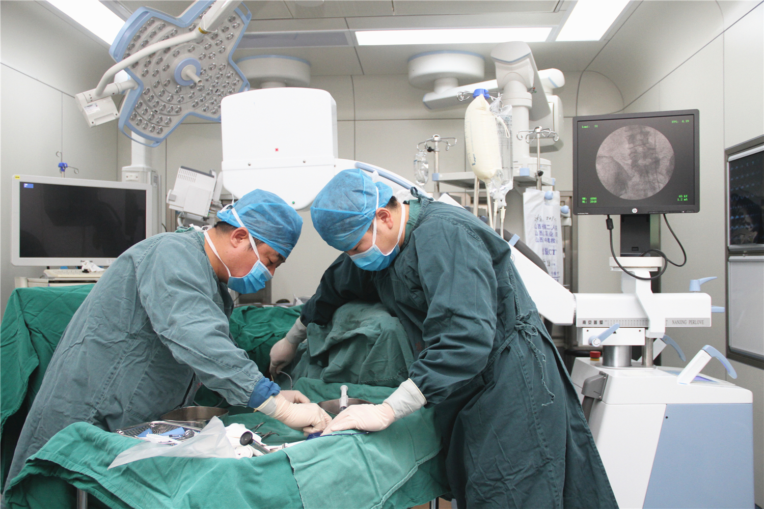 输尿管狭窄有永久性支架么,肾积水输尿管狭窄能做支架手术吗