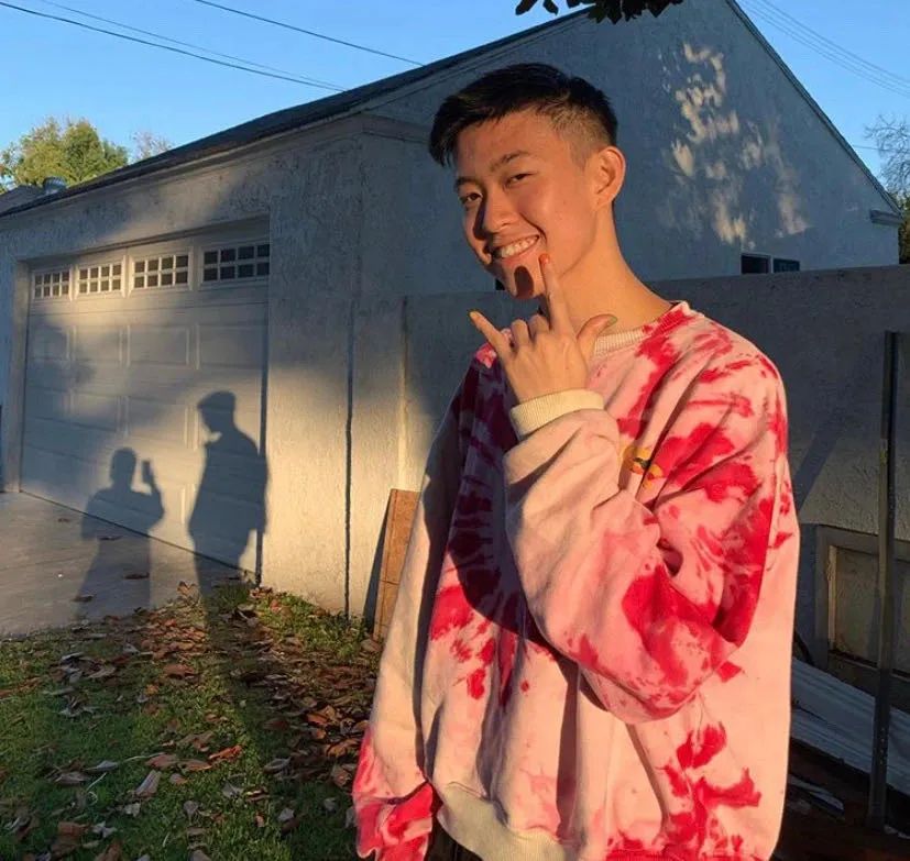 richbrian说唱新世代,为啥richbrian长得不像外国人