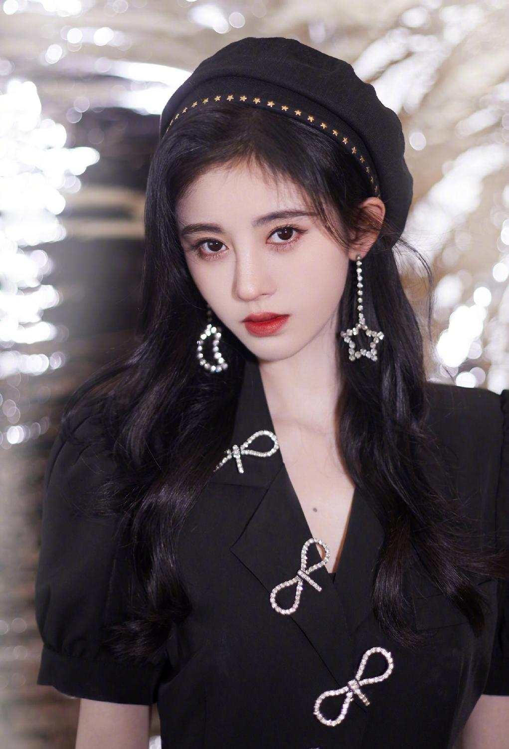 心疼关晓彤,关晓彤上王牌后的路人缘