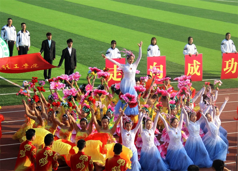 武汉城市学院和工程学院哪个好,武汉城市建设学院介绍