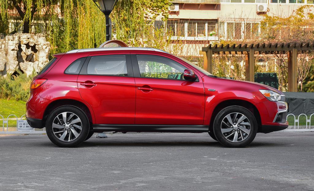 最难受的日系车，配进口引擎，满油能跑800Km，沦落11万也卖不动