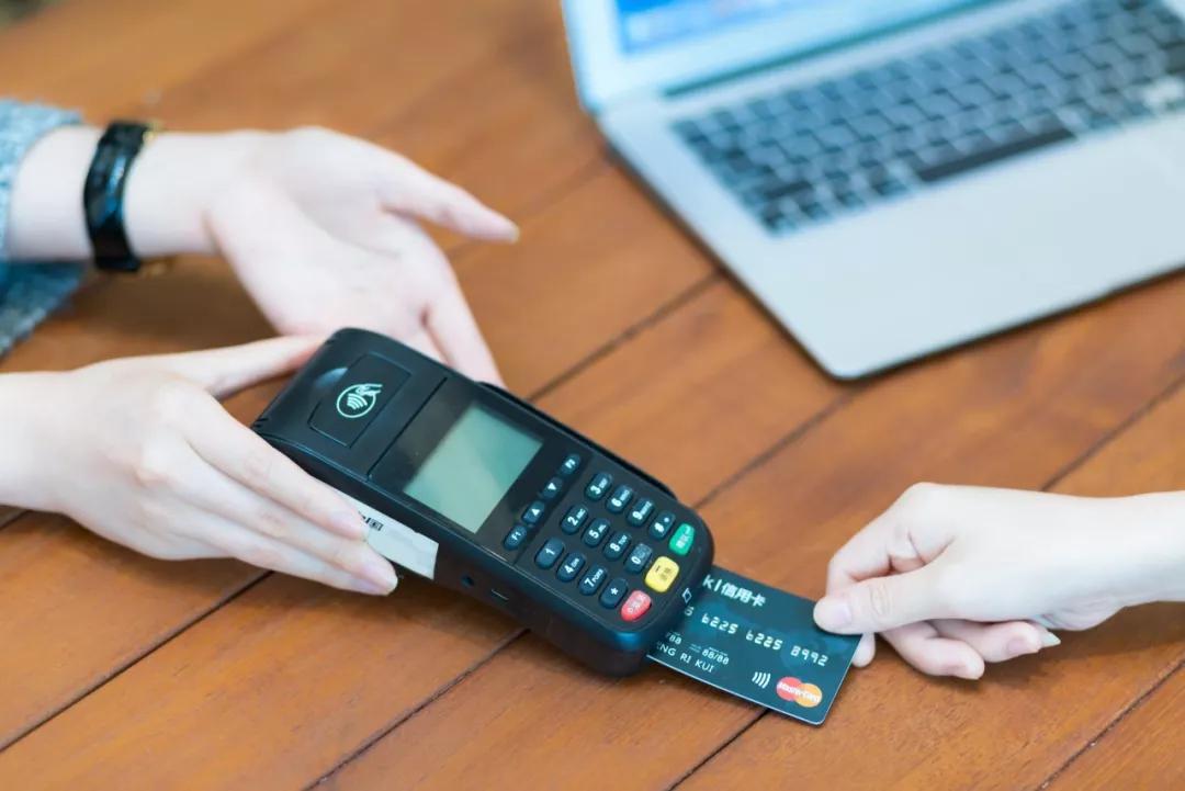 出国游刷信用卡攻略,出国旅游刷信用卡提额快吗