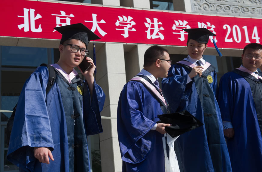 你怎样看待北大硕士毕业卖米粉,董明珠怼北大硕士卖米粉完整