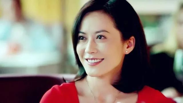 中年丧偶的女人怎么继续过日子,女人中年丧偶要不要改嫁