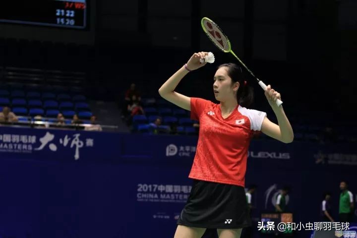 羽毛球高远球打不出大弧度很难打到后场,你该这么练