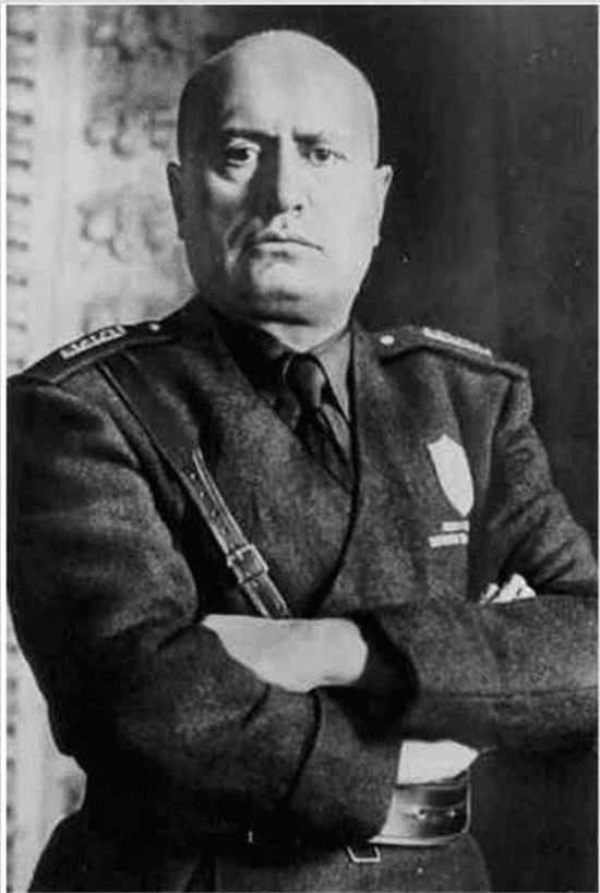 1934年的世界杯,意大利总理下令不夺冠就处死球员,球员拿命踢球