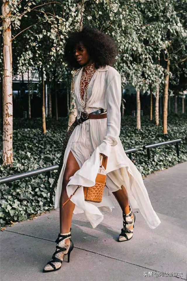 这几款裙子夏天穿洋气爆棚,夏天穿什么款式的裙子好看