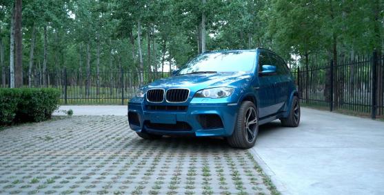 30万左右的大v8汽车,30万能买到v8小型汽车吗