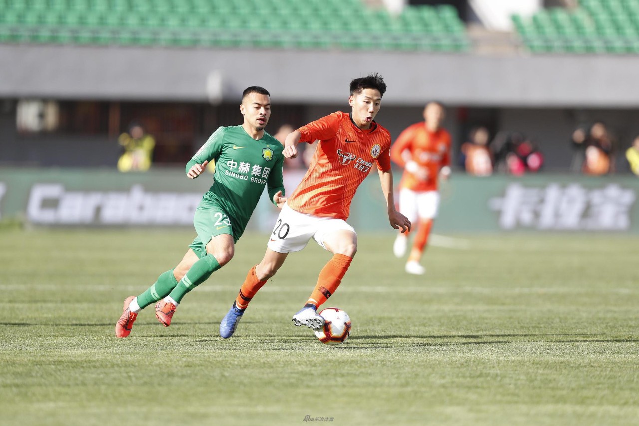 姹犲繝鍥藉拰鏉庡彲姣旇禌瑙嗛,鏉庡彲鍦轰笂琛ㄧ幇