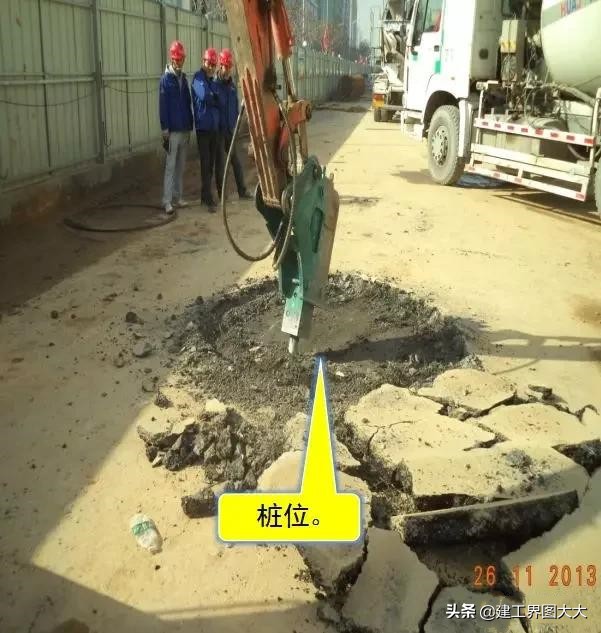打桩塌孔原因,桩基钢筋笼变形怎么处理