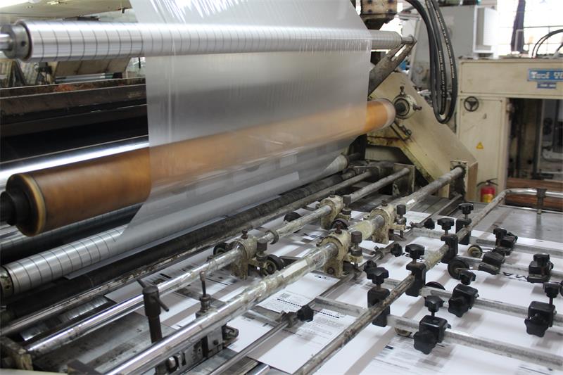 精品包装盒定制过程,包装盒定制需要什么设备