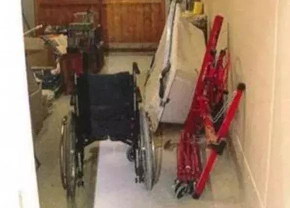 可怕：医生囚禁女子X虐，无奈却败给了智商......