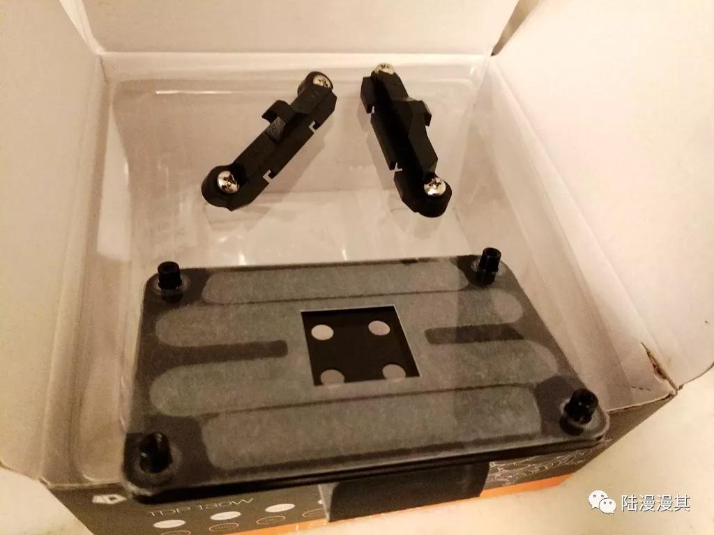 孤勇者mini机箱itx装机,240水冷itx机箱装机全过程